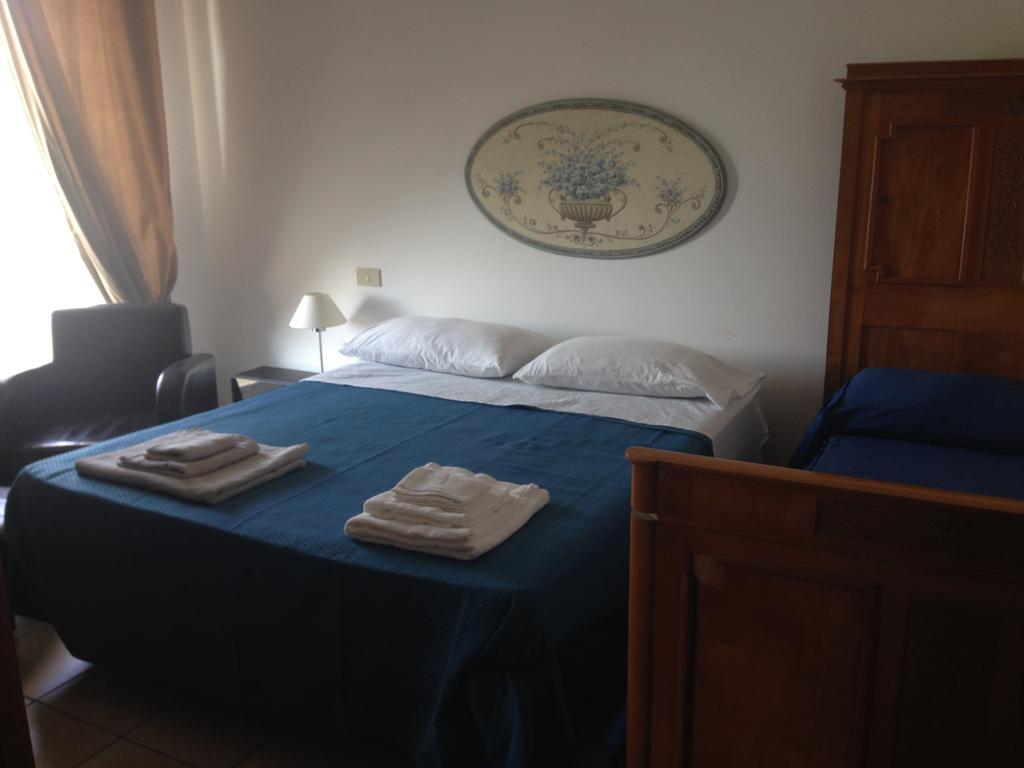 ברצלונה פוצו די גוטו Residence Mareblu חדר תמונה